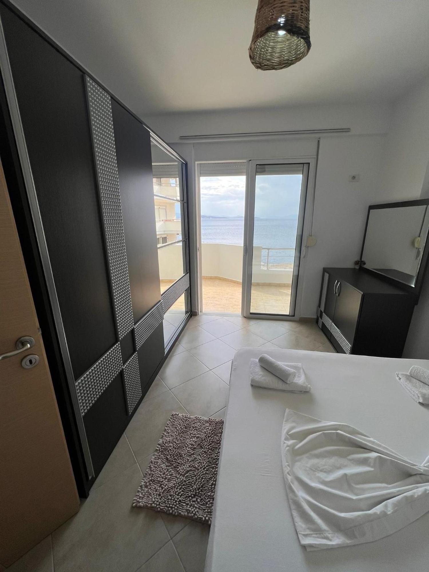 Aparthotel Hard Rock *